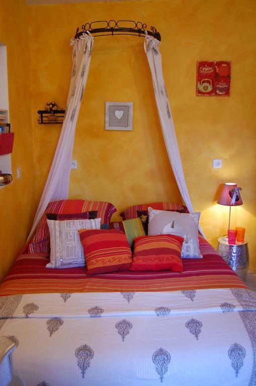 Maison D'Hotes Le Mas De Lila Vers Pont du Gard Szoba fotó
