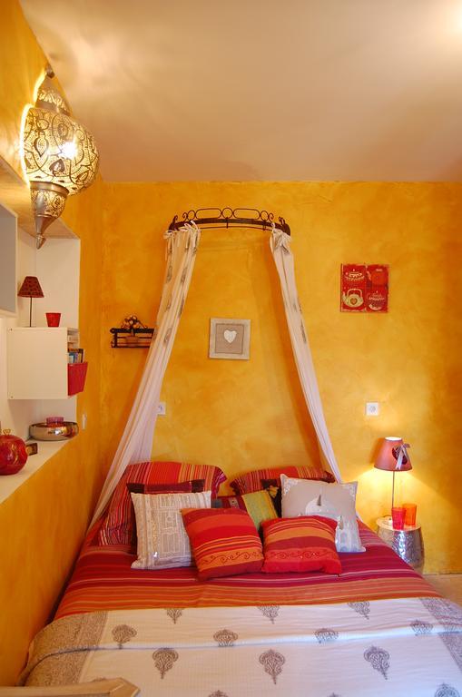 Maison D'Hotes Le Mas De Lila Vers Pont du Gard Szoba fotó
